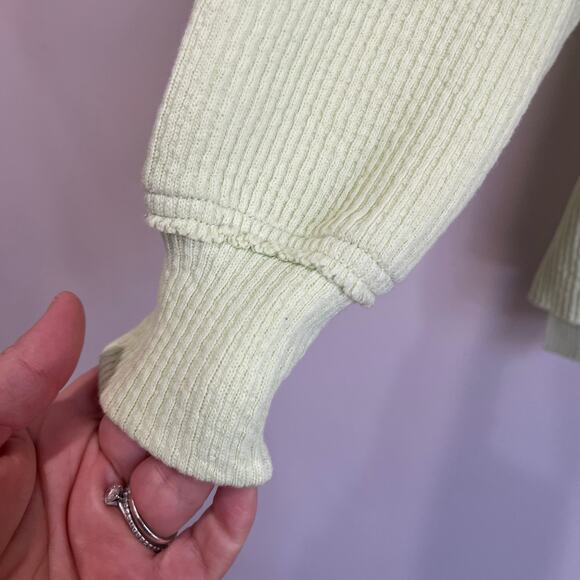 Aerie Light Green Waffle Knit Oversized V-Neck Pullover Sweater Size XS - Picture 8 of 9